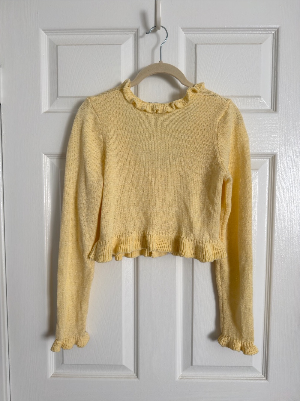 Lulus | Impressively Sweet Light Yellow Ruffled Cropped Cardigan - Picture 7 of 7